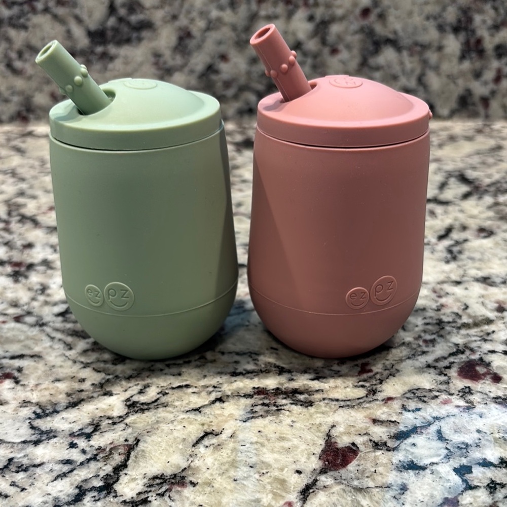EZPZ Silicone Straw Cups Set